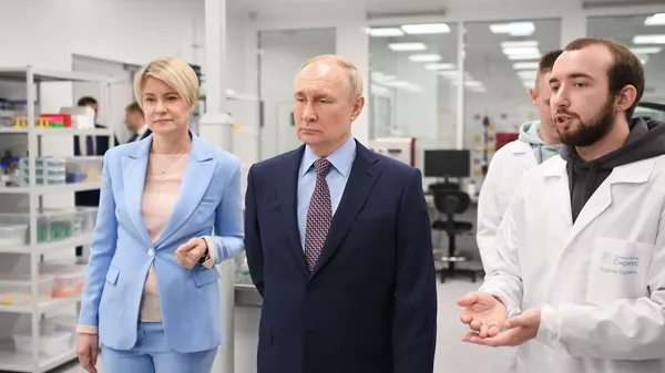Путин призвал наладить системную работу по развитию науки Путин призвал наладить системную работу по развитию науки